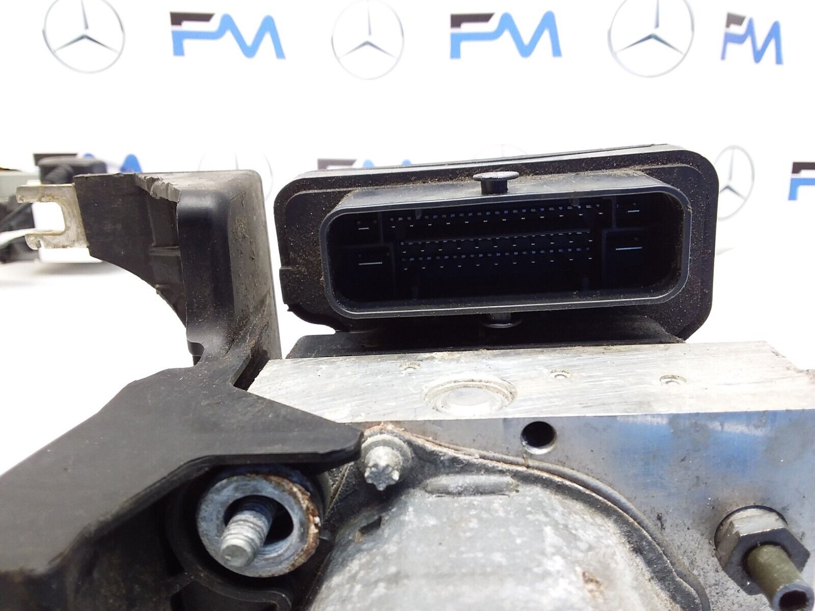 MERCEDES CLA W246 ABS PUMP MODULE CONTROL UNIT A2464300210 FM00434