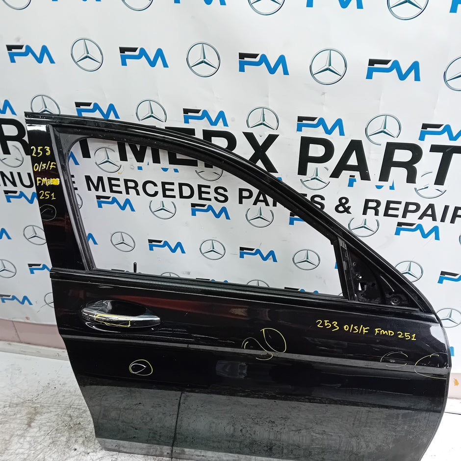 MERCEDES GLC X253 DRIVER FRONT DOOR OSF BLACK 2016 ON COMPLETE FMD251