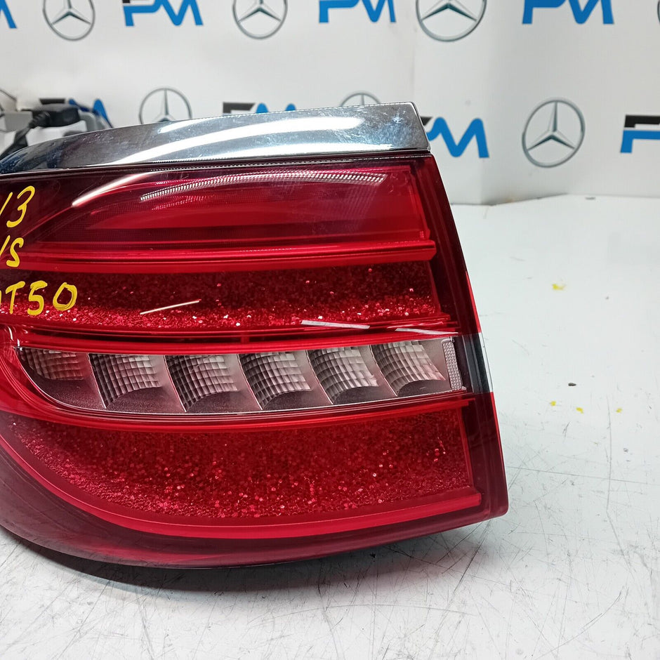 MERCEDES E-CLASS W213 2016 REAR PASSENGER N/S TAIL LIGHT A2139068700 FMT50