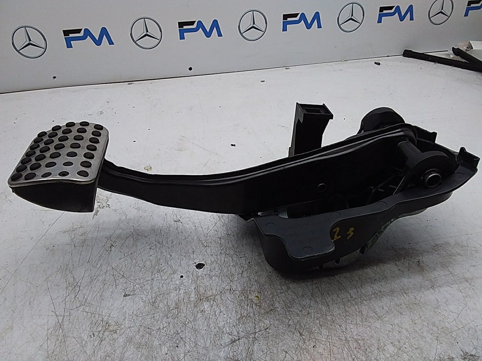 MERCEDES C-CLS W205 BRAKE PEDAL ASSEMBLY A2052920308 FMR294