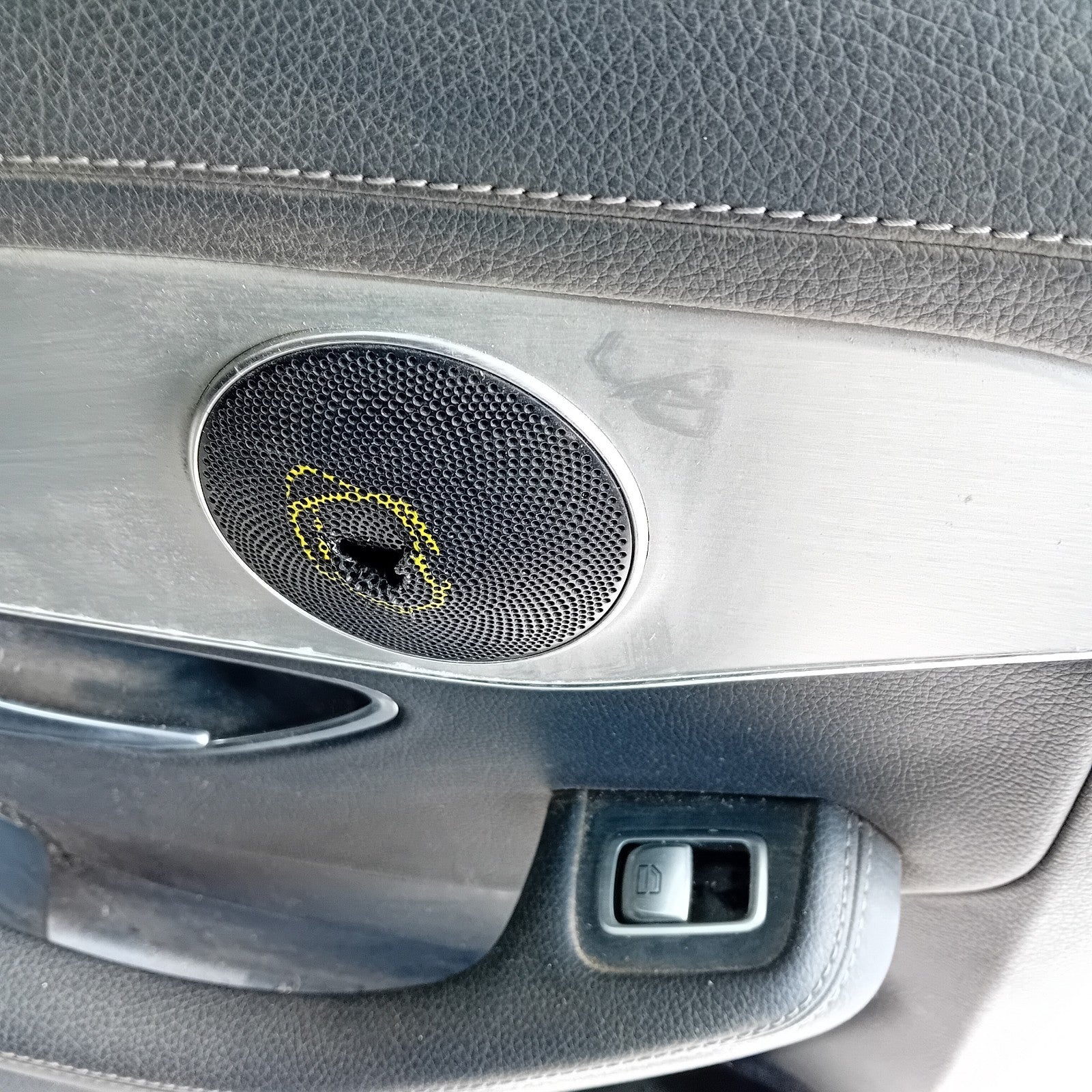MERCEDES C-CLASS W205 SLN PASSENGER REAR DOOR NSR BLUE 2014 ON COMPLETE FMD375