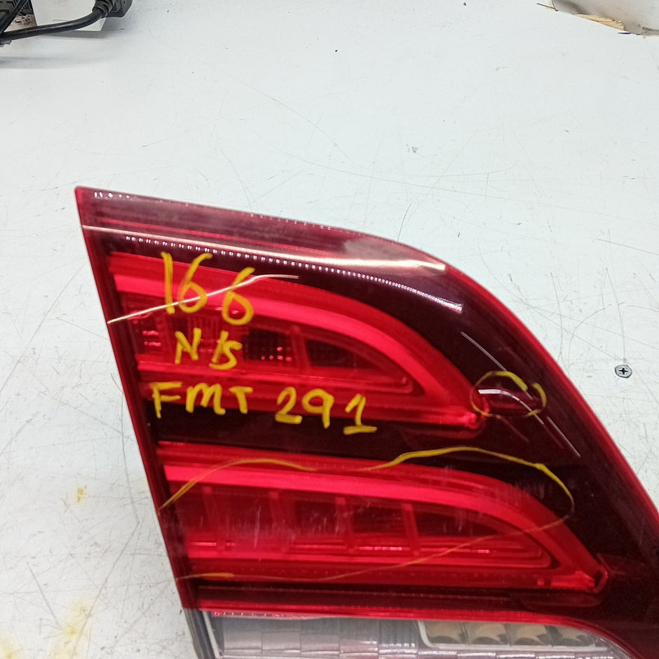 MERCEDES GLS W166 PASSENGER LEFT  REAR TAIL LIGHT A1669066101 2017 FMT291
