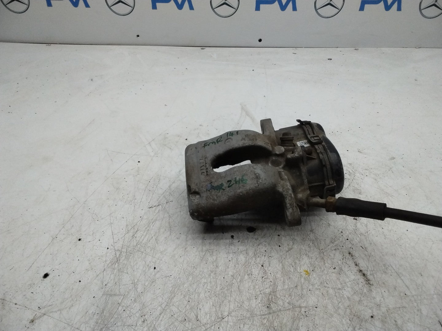 MERCEDES  B-CLASS W246 BRAKE CALIPER REAR LEFT PASSENGER SIDE A2464232198 FMR141