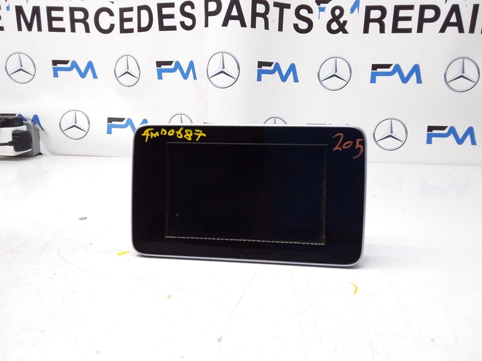 MERCEDES C-CLASS W205 2014 SAT NAV MULTIMEDIA SCREEN A2059004113 FM00687