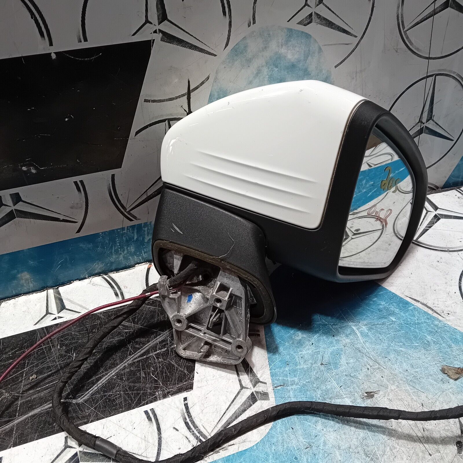 2007/2015 MERCEDES BENZ W205 C CLASS  WING MIRROR FOLDING RIGHT SIDE