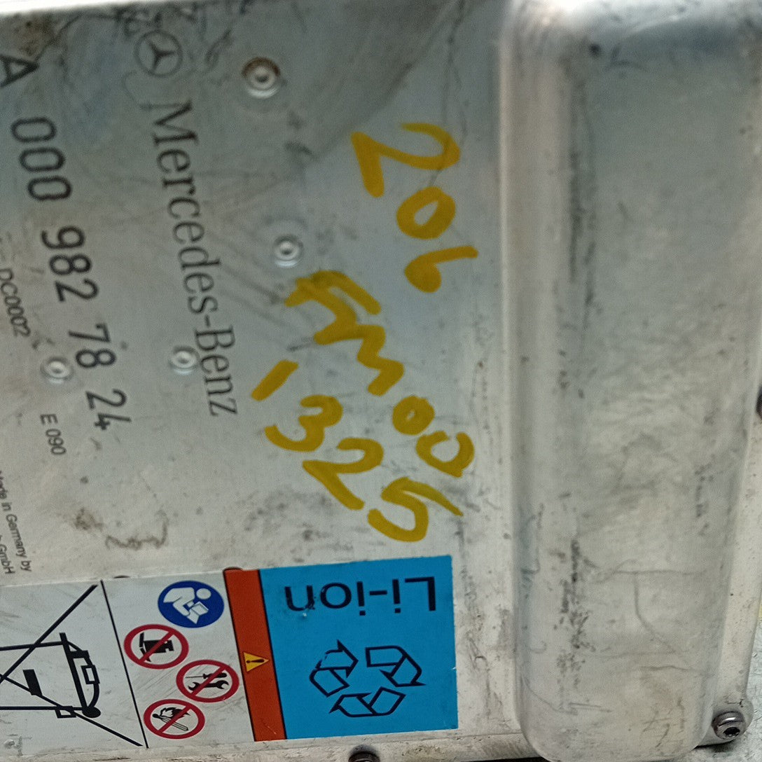 MERCEDES BENZ  C-CLASS W206 HYBRID LION MHEV BATTERY A0009827824 FM001325