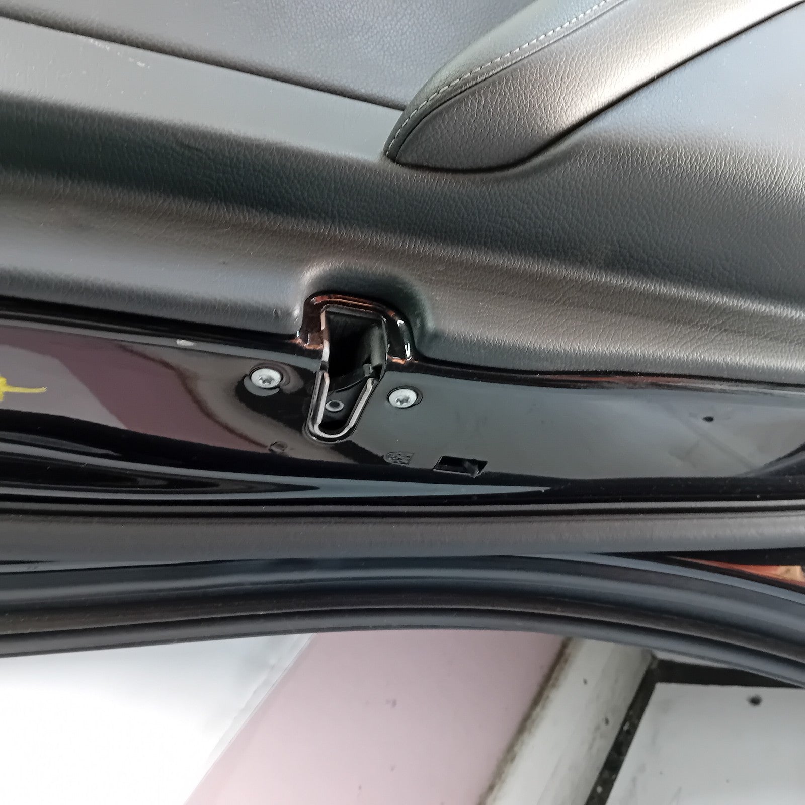 MERCEDES BENZ E CLASS SALOON W213 PASSENGE SIDE REAR DOOR ( NEAR REAR ) FMD17