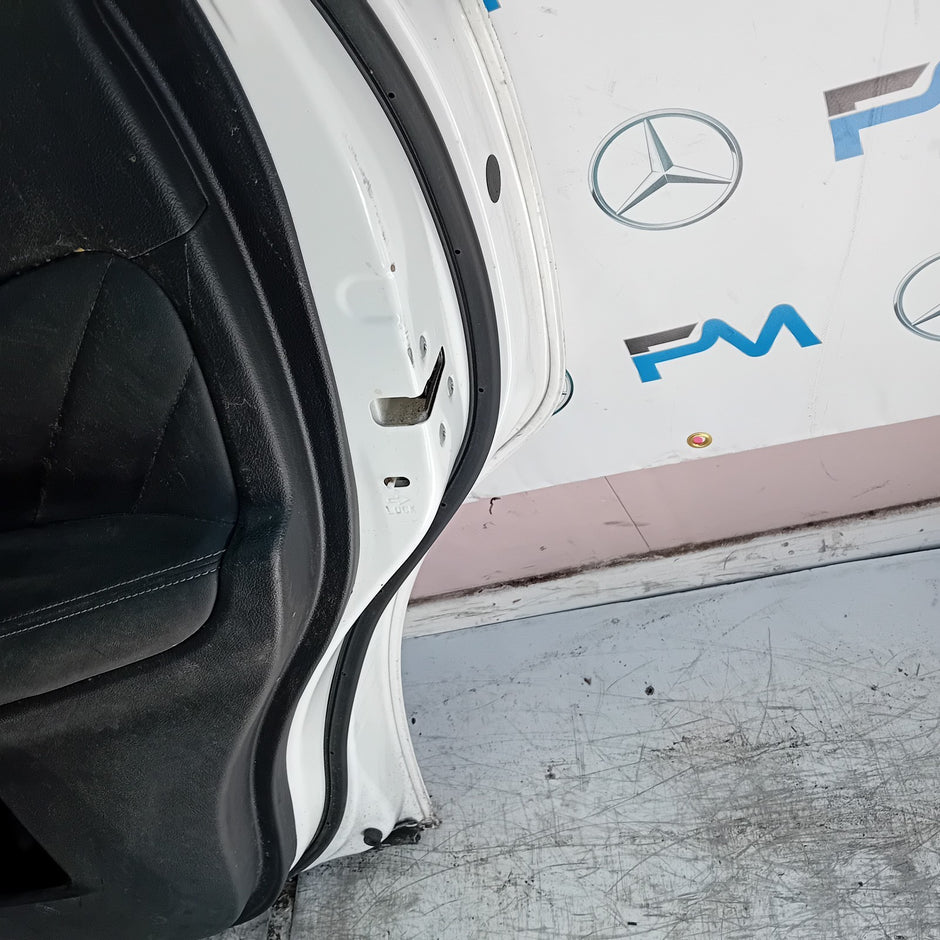 MITSUBISHI OUTLANDER MK3 DRIVER REAR DOOR OSR 2013 WHITE COMPLETE FMD363