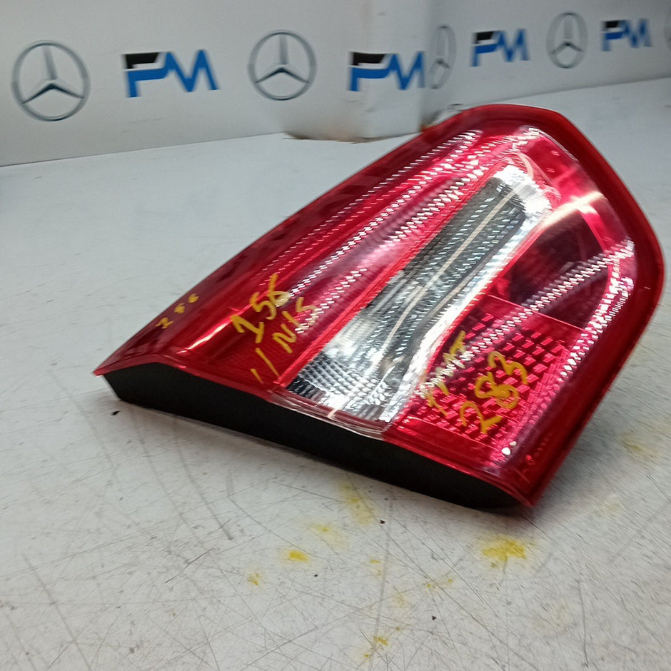 MERCEDES GLA X156 PASSENGER LEFT  REAR INNER TAIL LIGHT A1569060358 2015 FMT283
