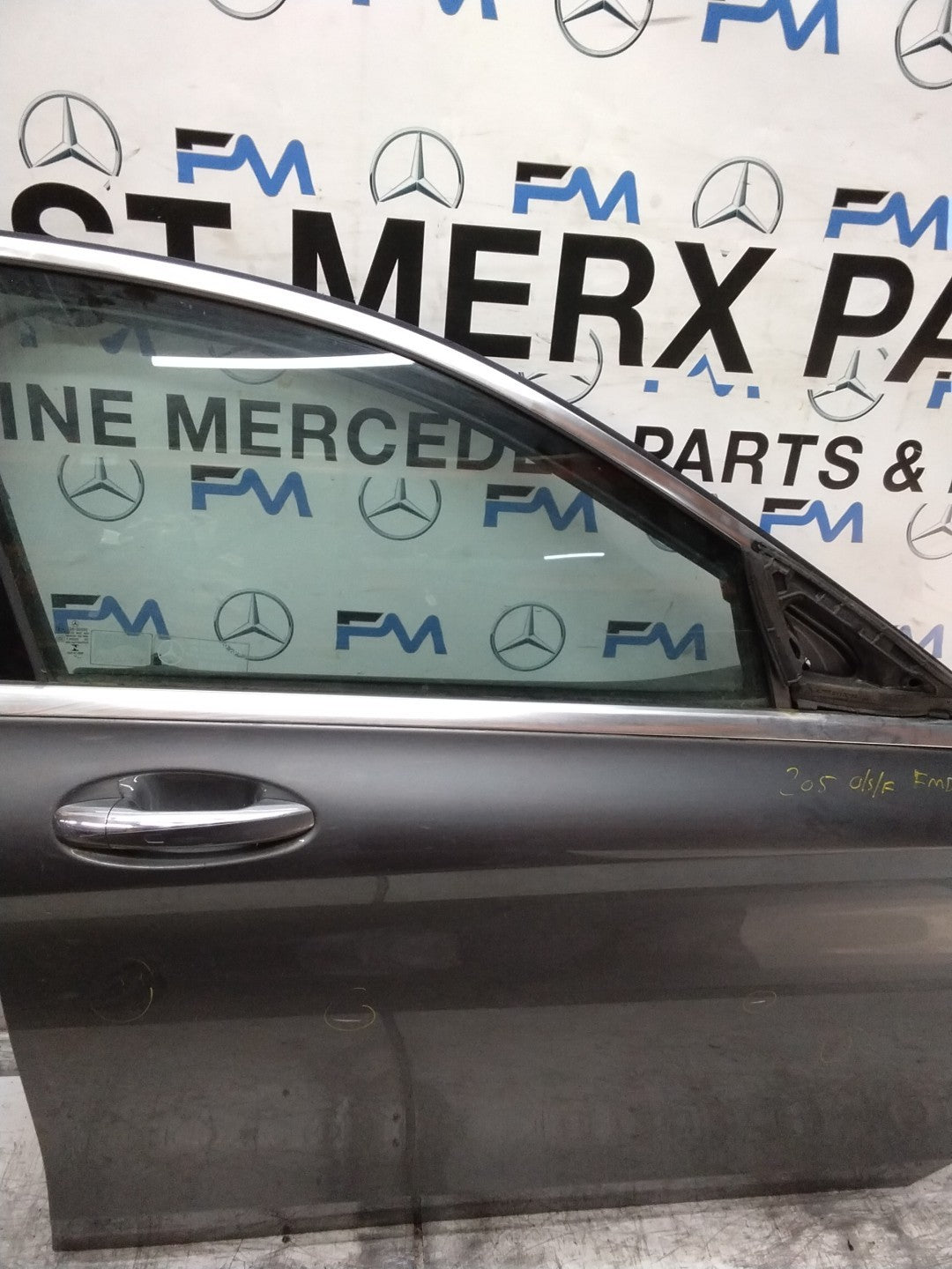MERCEDES C-CLASS W205 SLN DRIVER FRONT DOOR OSF GREY COMPLETE 2014-21 FMD546
