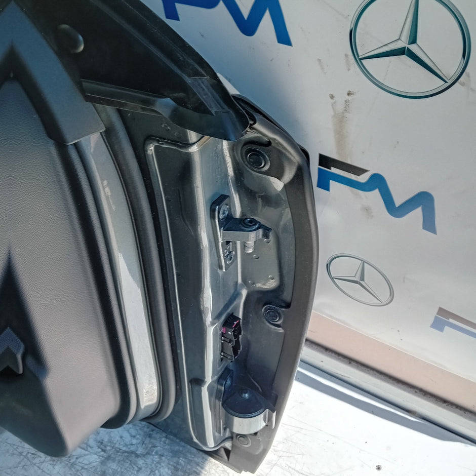 MERCEDES E-CLASS W213 PASSENGER FRONT DOOR NSF 2016 ON GREY COMPLETE  FMD515