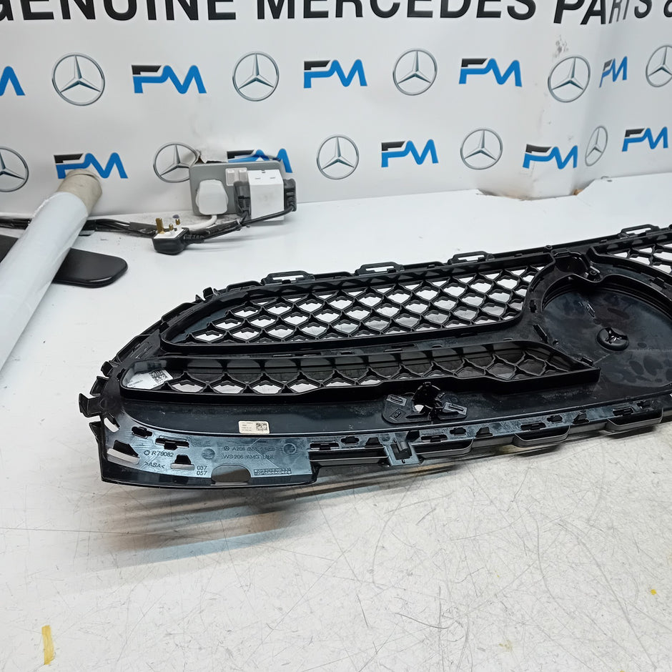 MERCEDES BENZ C-CLASS W206 FRONT GRILL A2068882100 FM001475