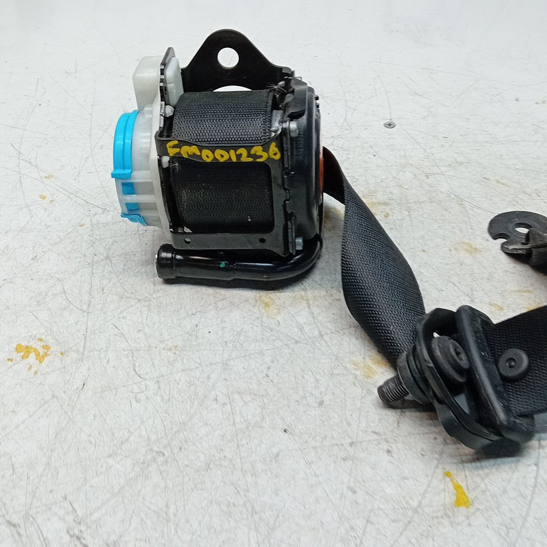 MERCEDES BENZ B-CLASS W246 SEAT BELT REAR PASSENGER A2468600000 BLACK FM001236