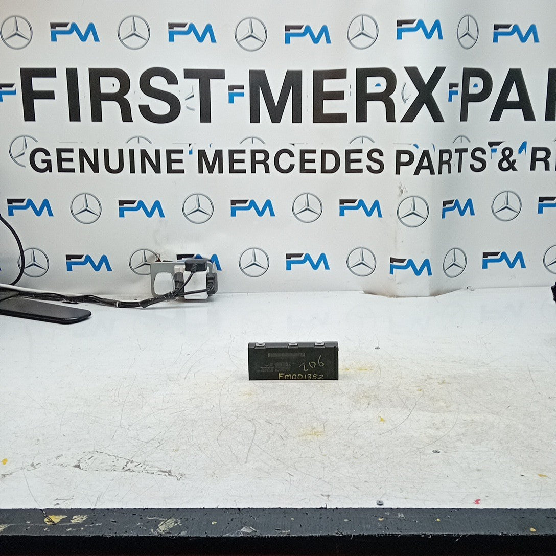 MERCEDES C-CLASS TAILGATE CONTROL MODULE W206 A2069005421  FM001352