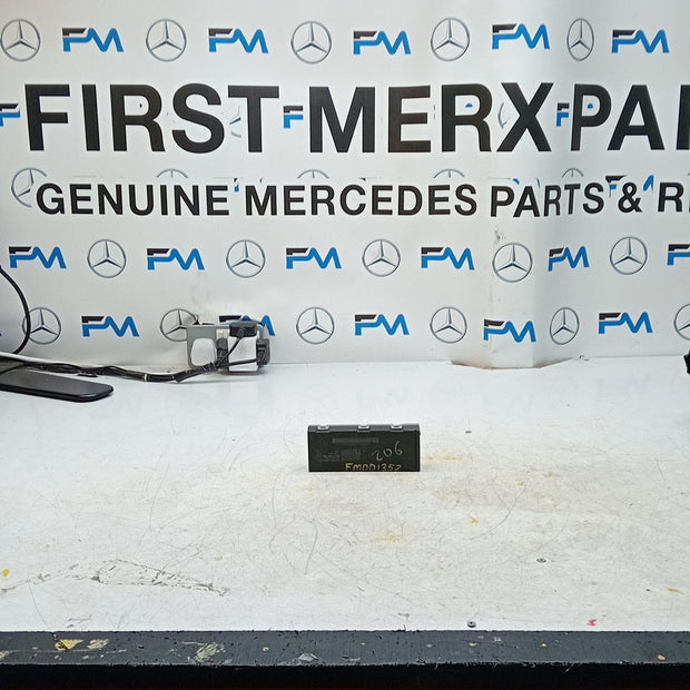MERCEDES C-CLASS TAILGATE CONTROL MODULE W206 A2069005421  FM001352