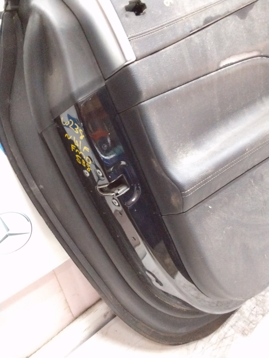 MERCEDES E-CLASS W238  PASSENGER FRONT DOOR NSF BLACK 2017 ONWARDS COMPLT FMD538