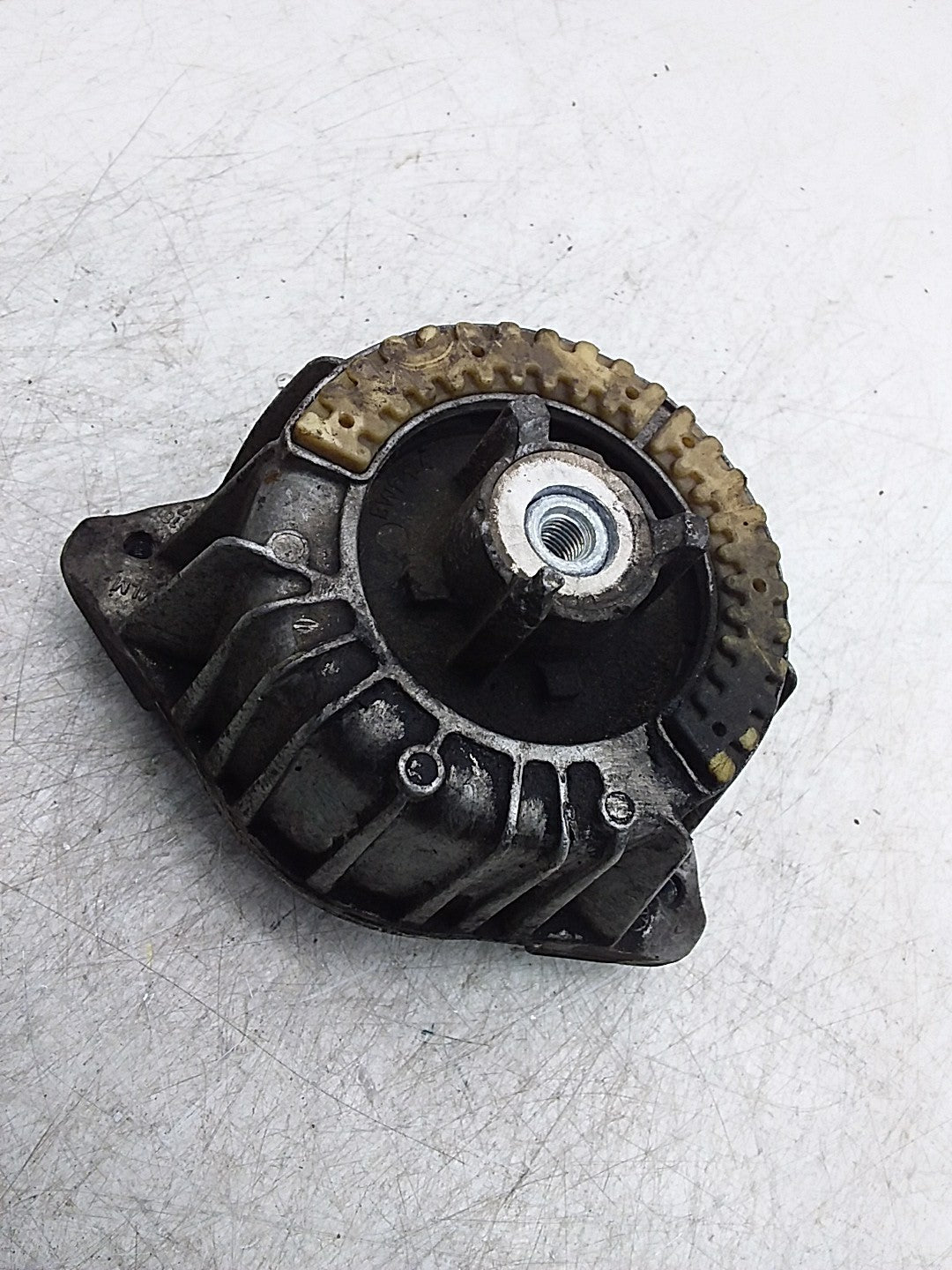 MERCEDES BENZ  E-CLASS  W212  ENGINE MOUNT LEFT NS A2122400000 FMR354