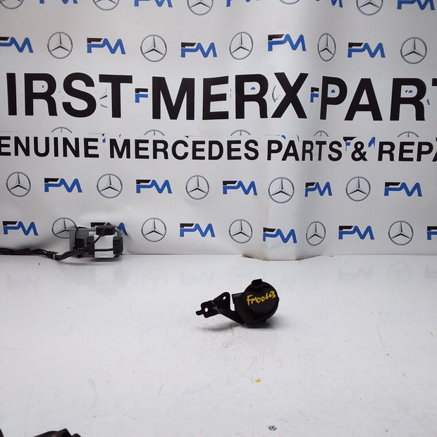 Mercedes E-CLASS W211 ELECTRIC COOLANT WATER PUMP A2118350028 FM00603