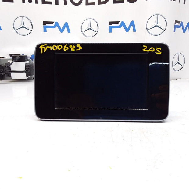 MERCEDES C-CLASS W205 2015 SAT NAV MULTIMEDIA SCREEN A2059004113 FM00683