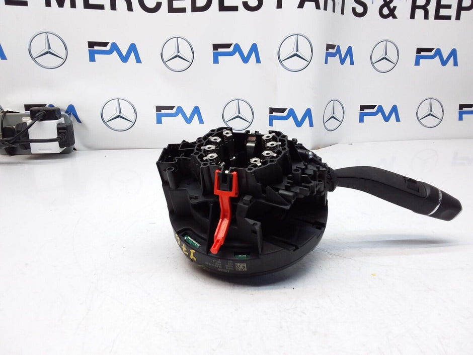 Mercedes  GLA W156 INDICATOR/WIPER GEAR SELECT + SQUIB  2015 FM00541