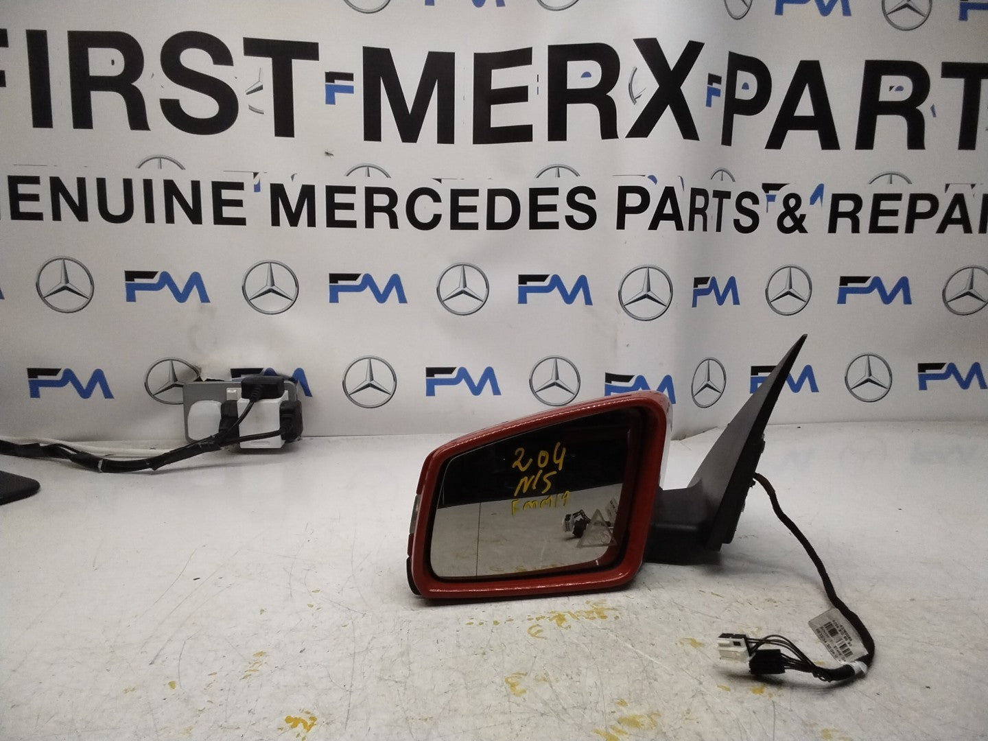 MERCEDES C-CLASS  W204 PASSENGER SIDE WING MIRROR A2048106593 RED FMM19