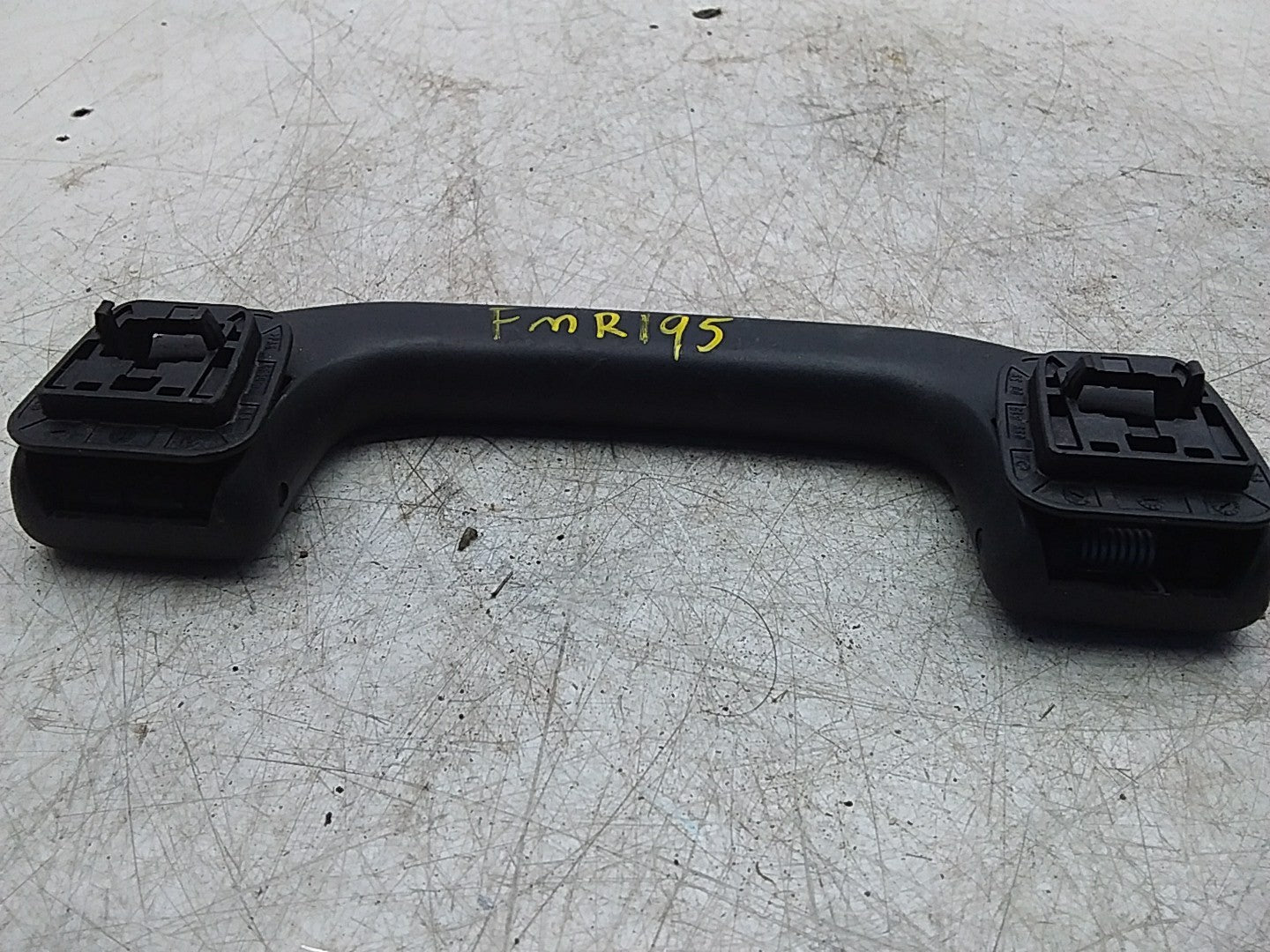 MERCEDES A-CLASS W206 REAR ROOF GRAB HANDLE PASSENGER SIDE  A0998150039 FMR195