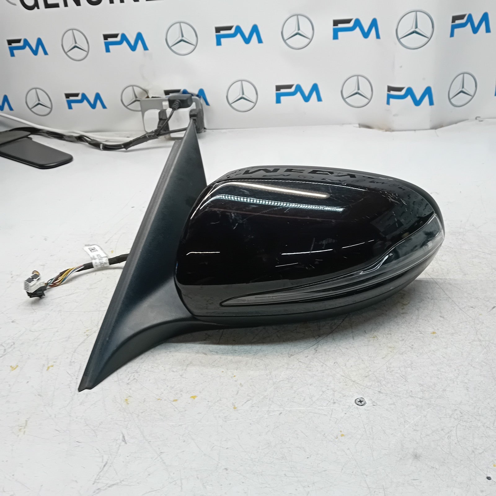 MERCEDES C-CLASS  W205 PASSENGER SIDE WING MIRROR A2058104702 BLACK PL FMM37