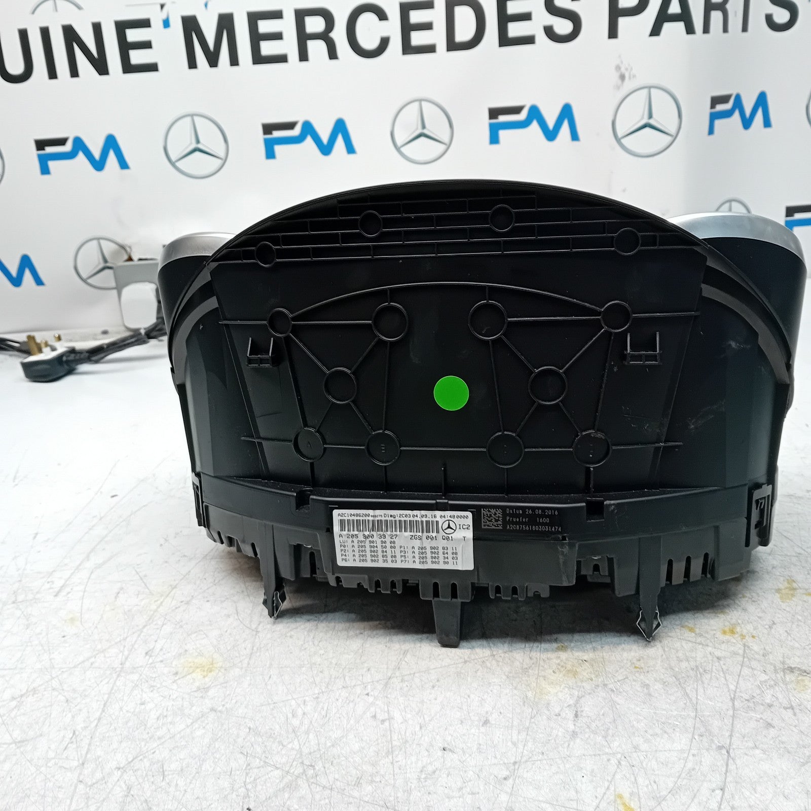 MERCEDES C-CLASS W205 SPEEDOMETER INSTRUMENT CLUSTER BLACK A2059003327 FM001502