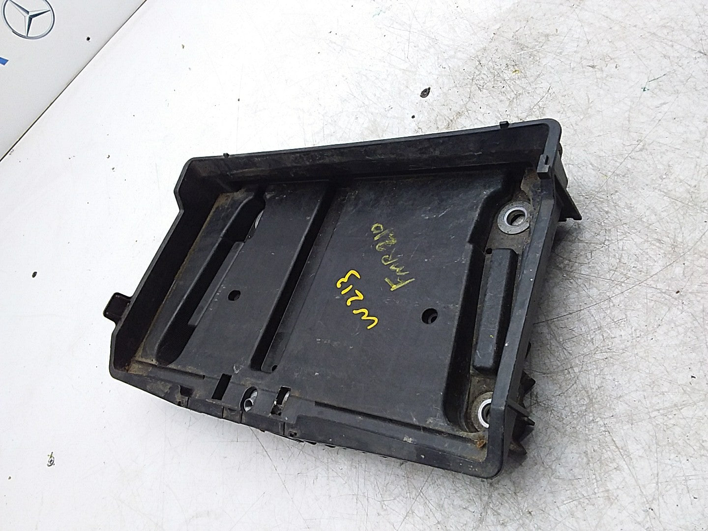 MERCEDES BENZ C-CLASS W205 BATTERY TRAY COVER  A2056200118 FMR210