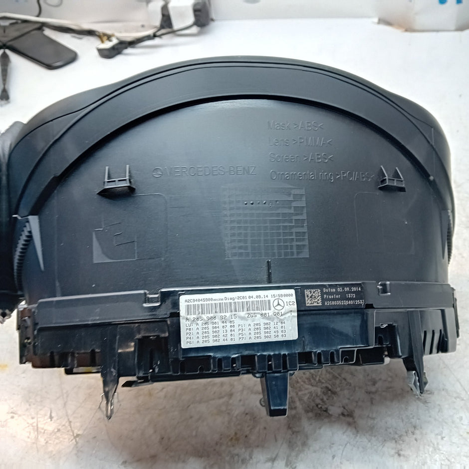MERCEDES C-CLASS W205 SPEEDOMETER INSTRUMENT CLUSTER BLACK A2059009215 FM001501