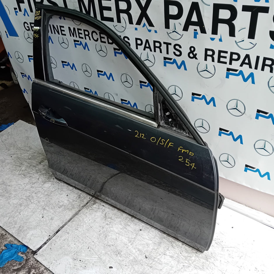 MERCEDES E-CLASS W212 DRIVER FRONT DOOR OSF GREY 2009-16 COMPLETE FMD254