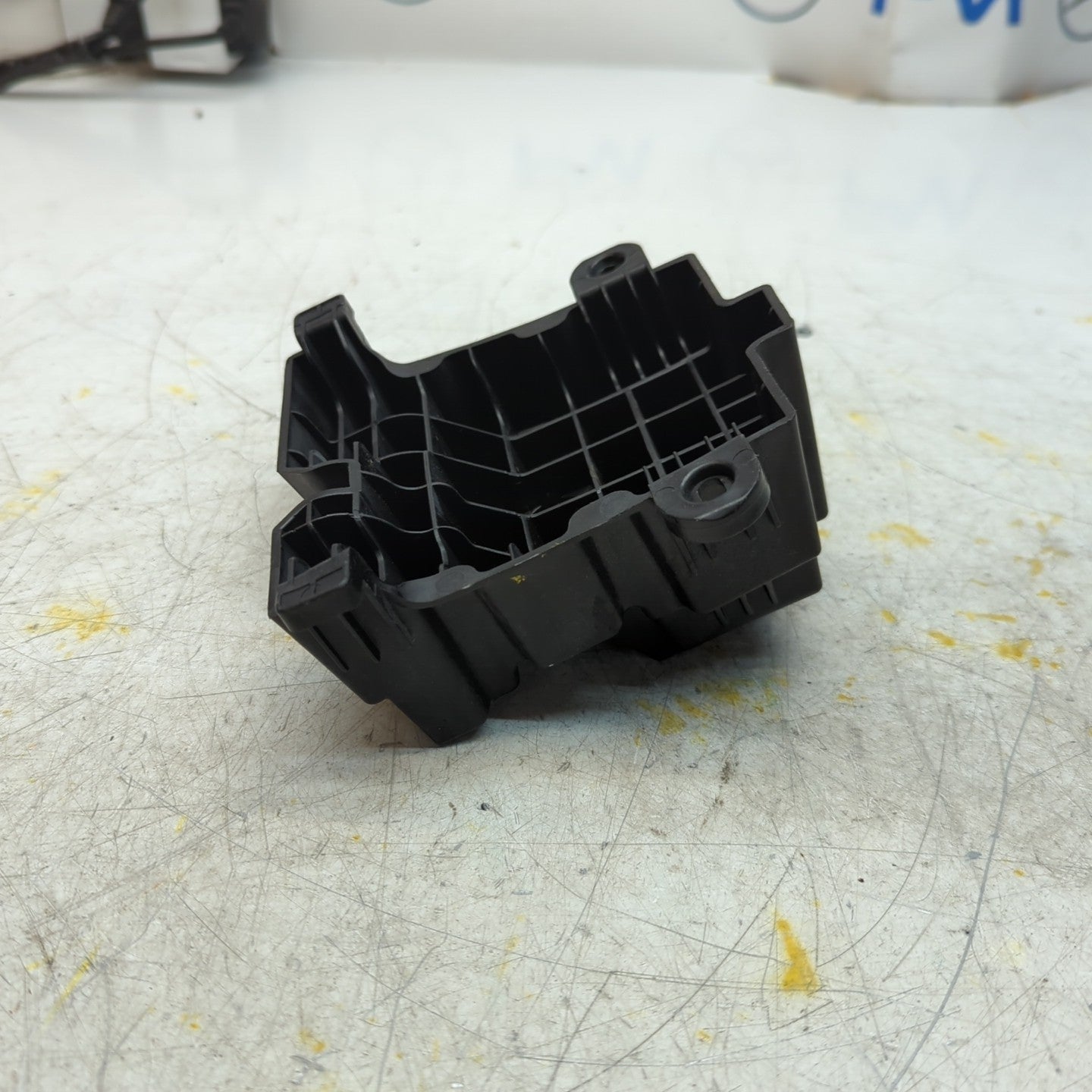MERCEDES ACLASS W177 CENTRE CONSOLE GEAR SHIFT KNOB BRACKET A1776831400 FM001375