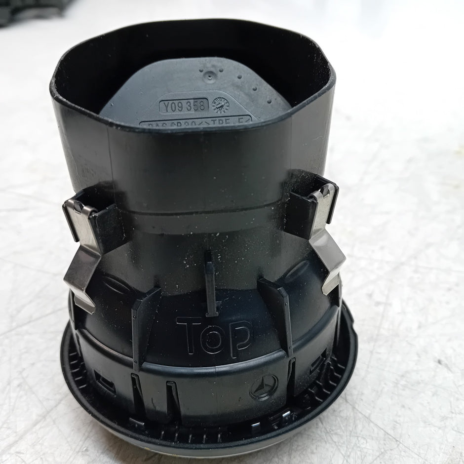 MERCEDES BENZ A-CLASS W176 DASHBOARD AIR VENT 2015 A1768300354 FM001492
