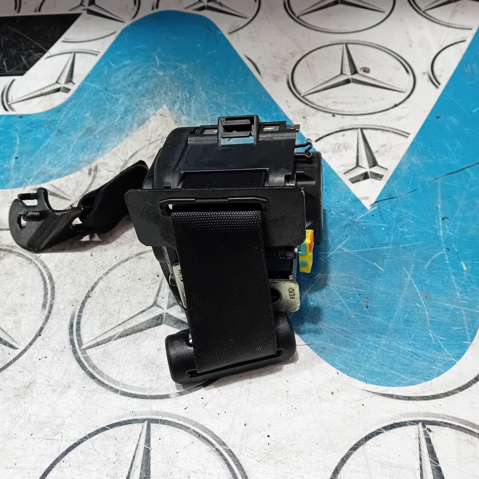 MERCEDES BENZ E CLASS 213 SALOON 2016-2021 REAR RIGHT SEAT BELT A2138605401