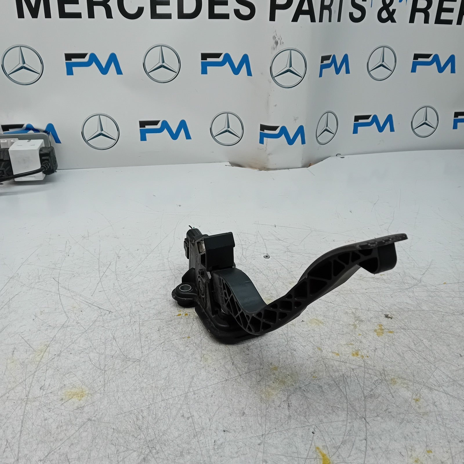 MITSUBISHI OUTLANDER MK3 THROTTLE ACCELERATOR 16600A188 2013  FM001479