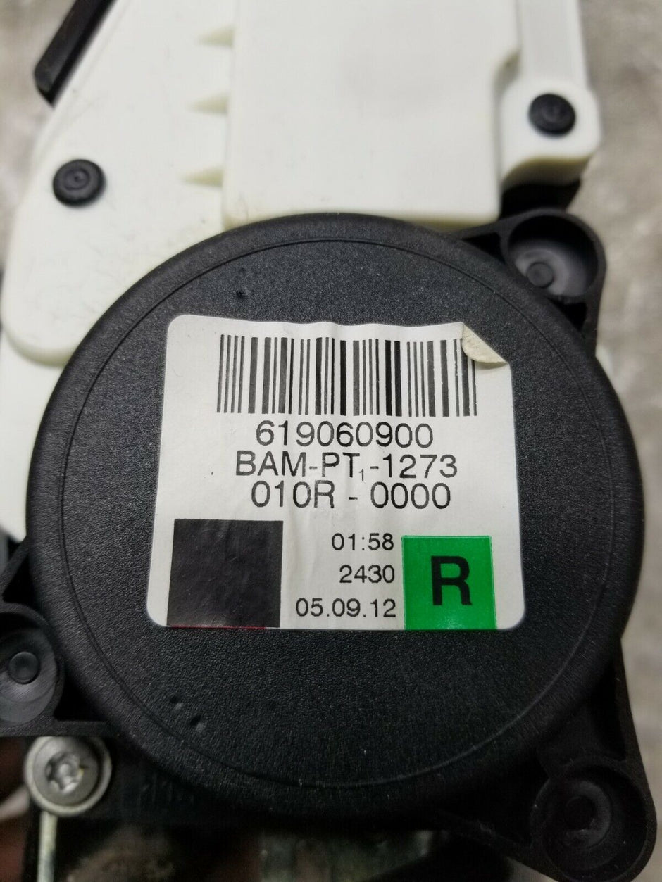 MERCEDES C220 W204 2012 FRONT RIGHT SEAT BELT A2048602485