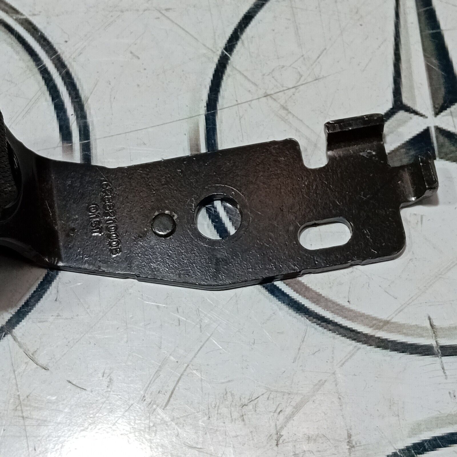 MERCEDES BENZ E CLASS W213 SALOON 2016-2021 REAR CENTRE SEAT BELT A2138601385
