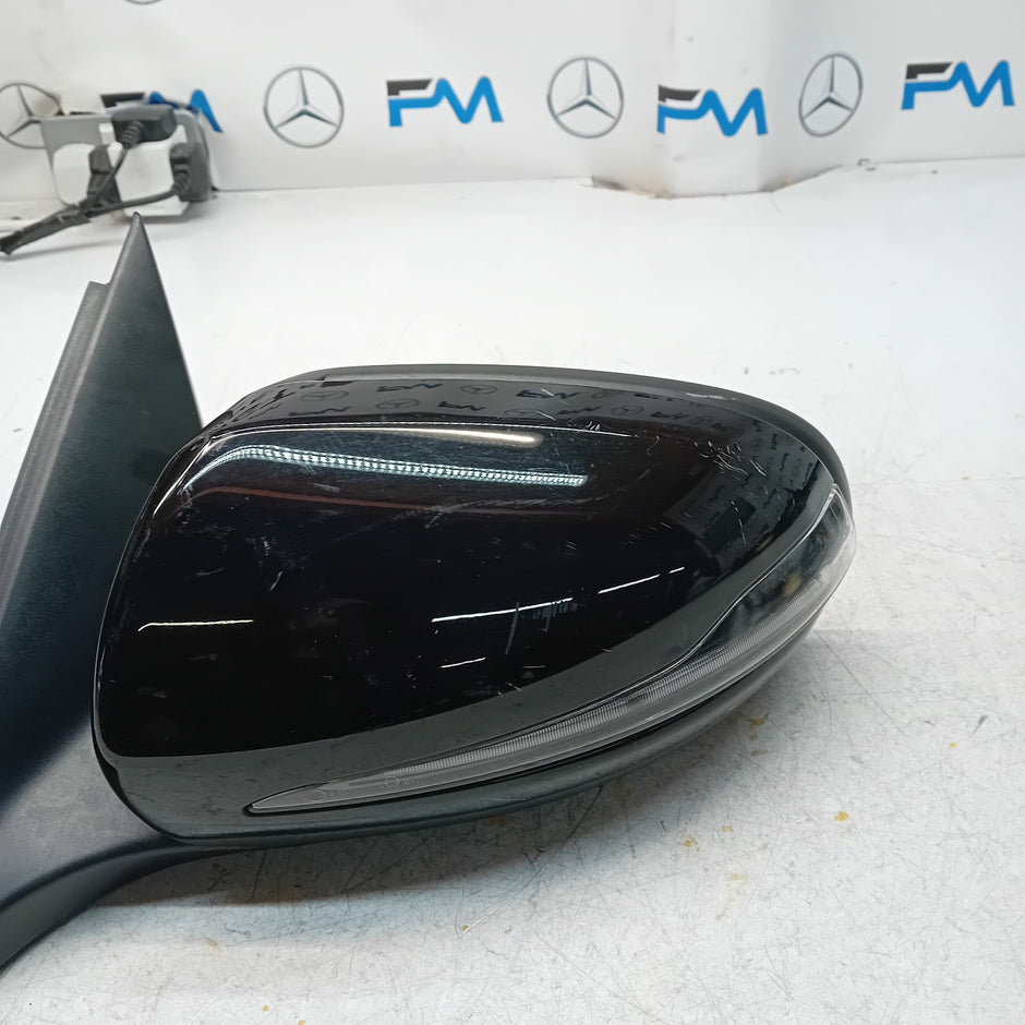 MERCEDES C-CLASS  W205 PASSENGER SIDE WING MIRROR A2058104702 BLACK PL FMM37