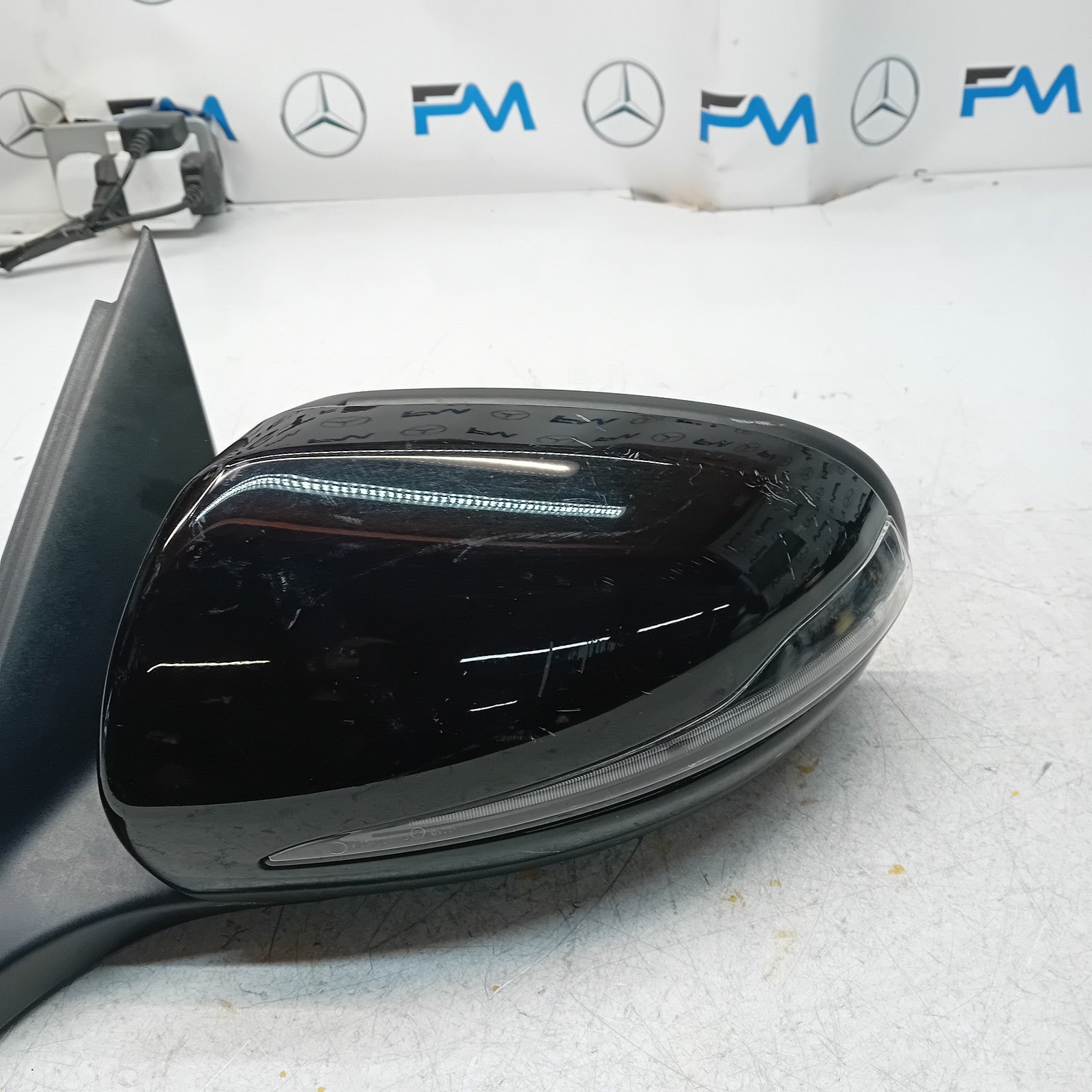 MERCEDES C-CLASS  W205 PASSENGER SIDE WING MIRROR A2058104702 BLACK PL FMM37
