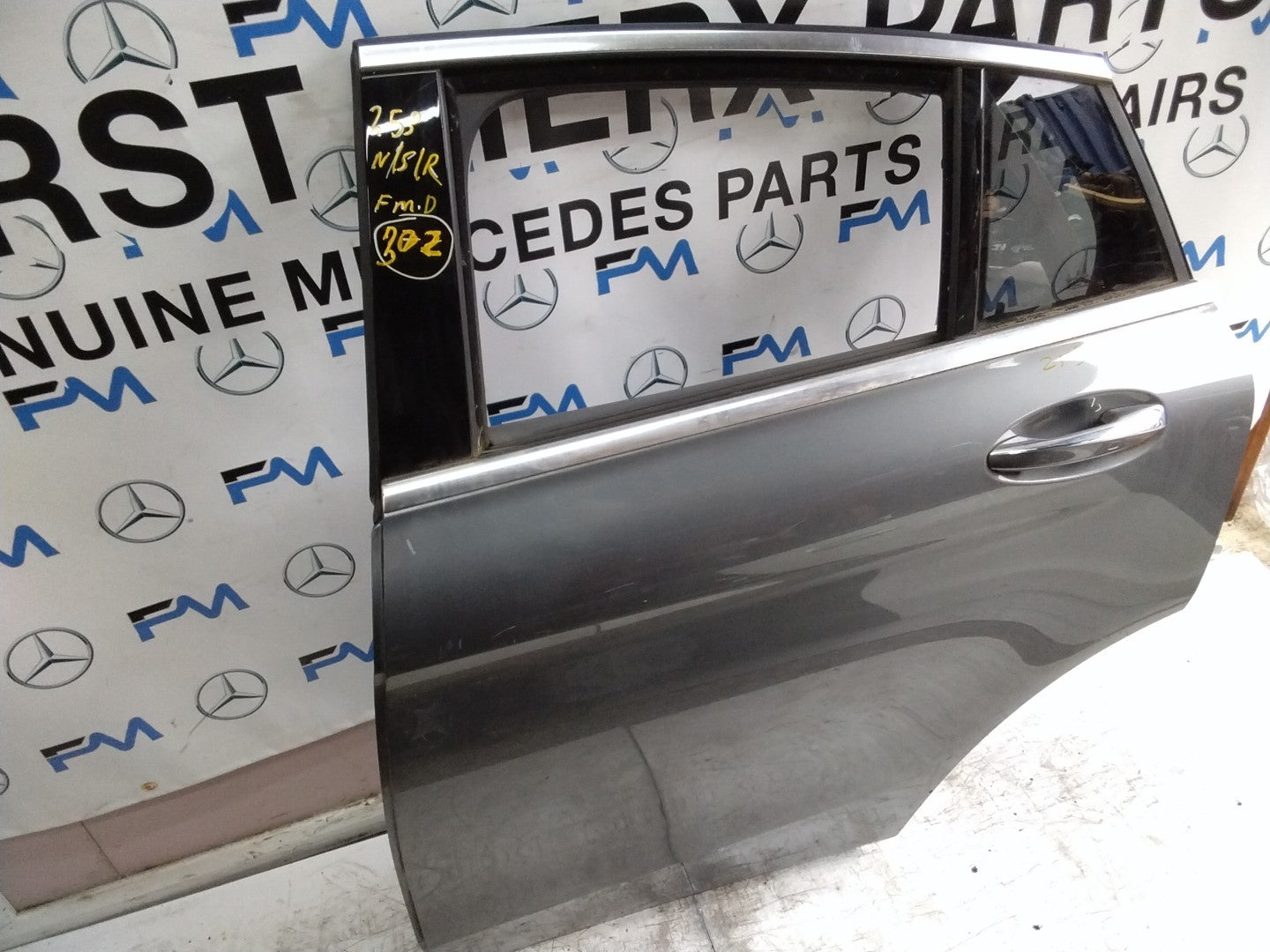 MERCEDES GLC C253  PASSENGER REAR DOOR NSR GREY 2016-22  COMPLETE FMD302