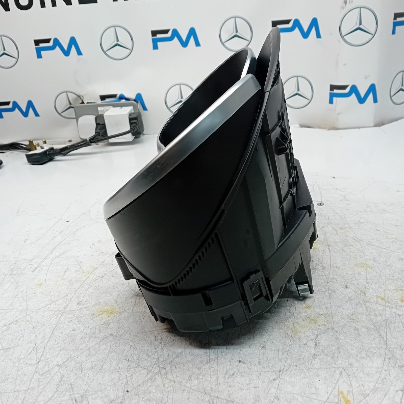 MERCEDES C-CLASS W205 SPEEDOMETER INSTRUMENT CLUSTER BLACK A2059003327 FM001502