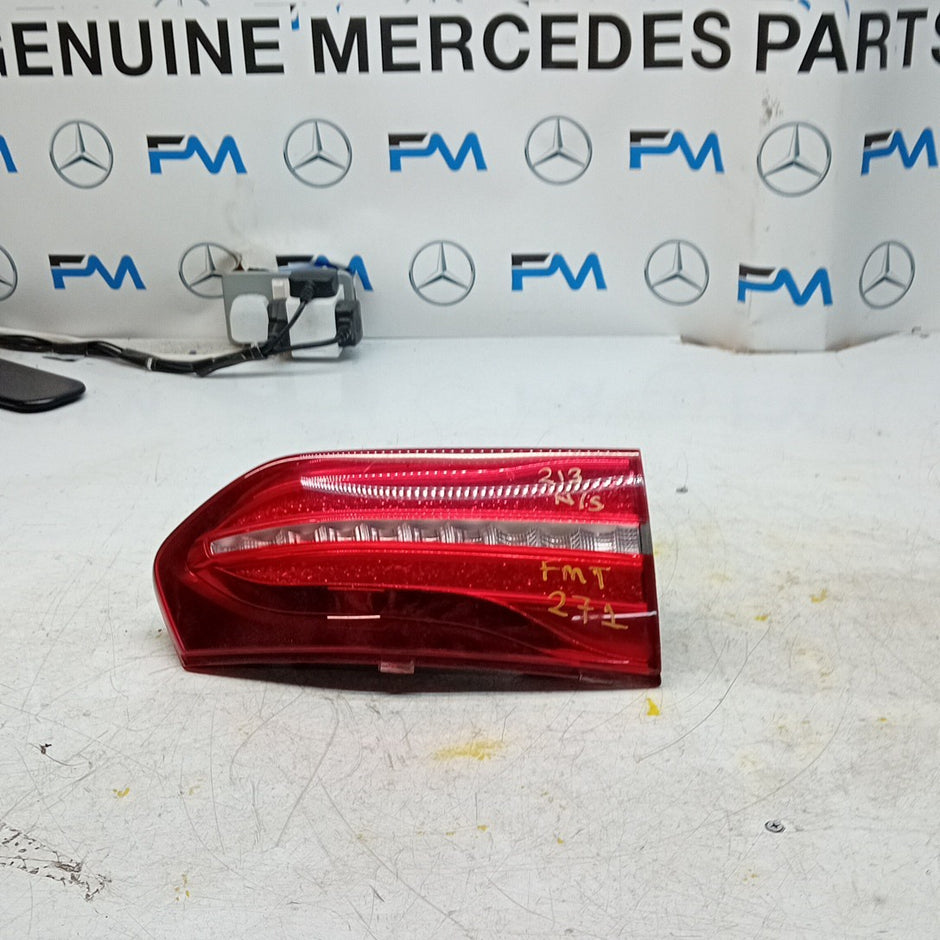 MERCEDES BENZ  E-CLASS W213 PASSENGER LEFT NS REAR TAIL LIGHT  2016 FMT271