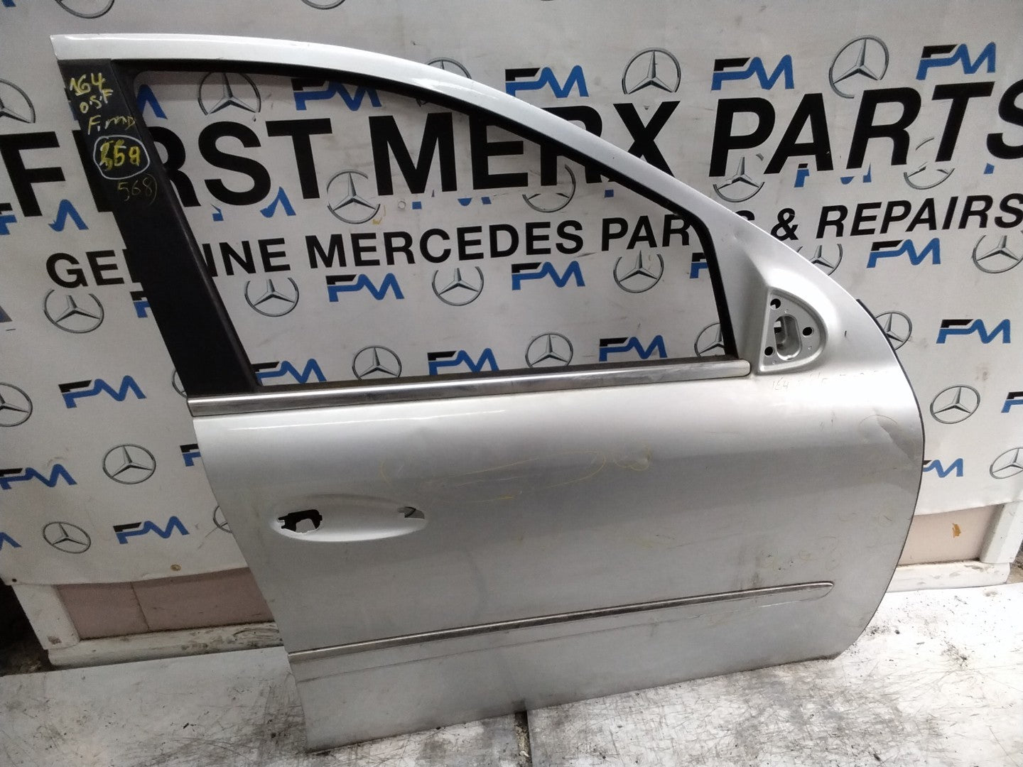 MERCEDES M-CLASS W164 DRIVER FRONT DOOR OSF SILVER 2005-2011  FMD568