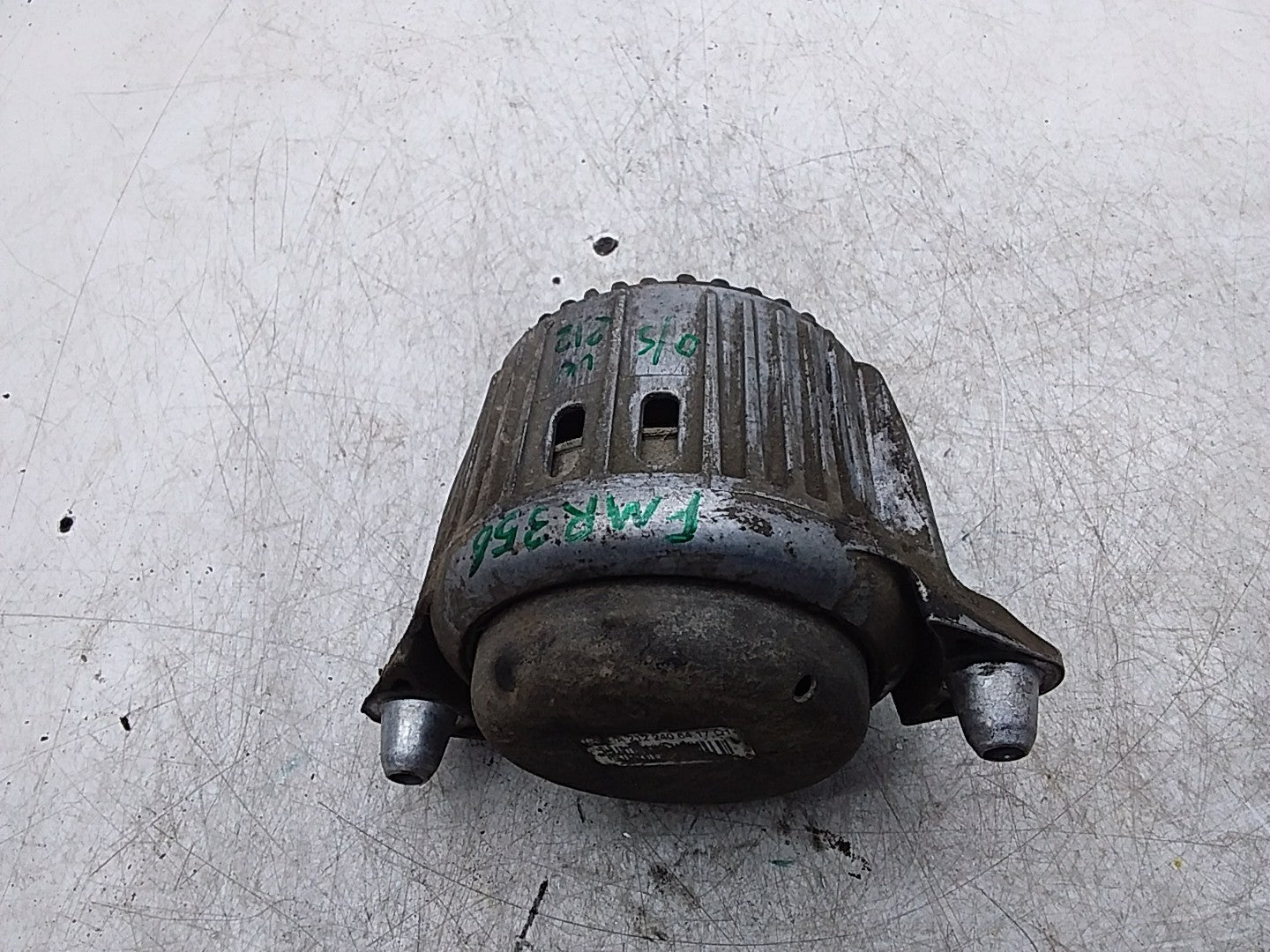 MERCEDES BENZ  E-CLASS  W212  ENGINE MOUNT RIGHT OS A2122406417 FMR356