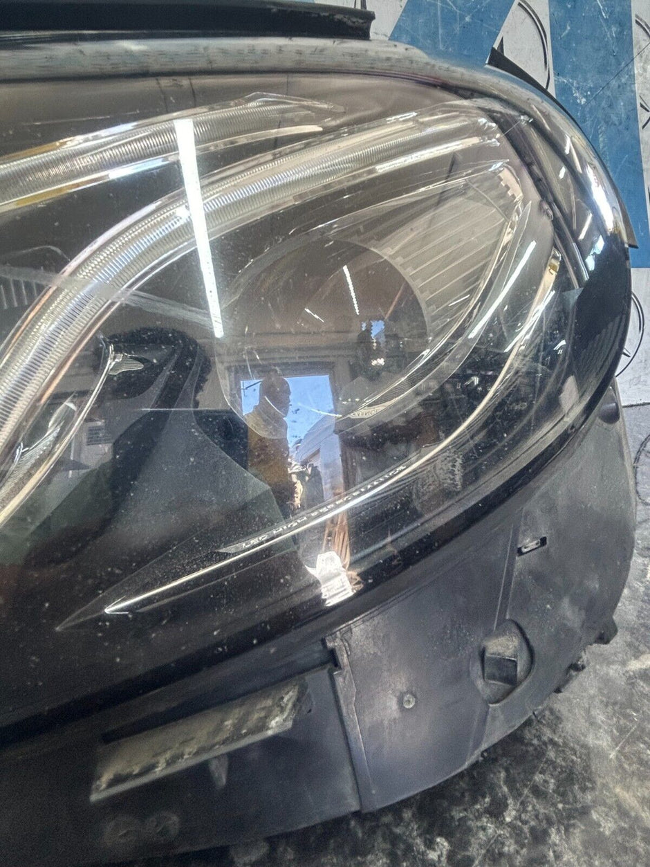 MERCEDES E CLASS W213 16 - 19 HEADLIGHT PASSENGER SIDE LEFT A2139069103 FMH70