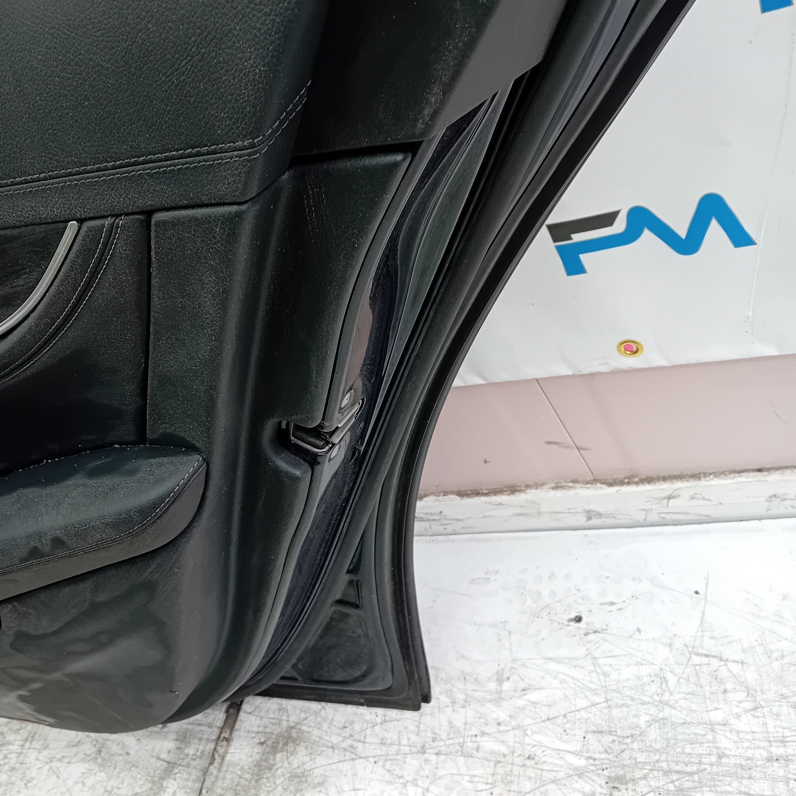 MERCEDES E-CLASS W213 SLN DRIVER REAR DOOR OSR BLUE 2016 ON COMPLETE FMD270