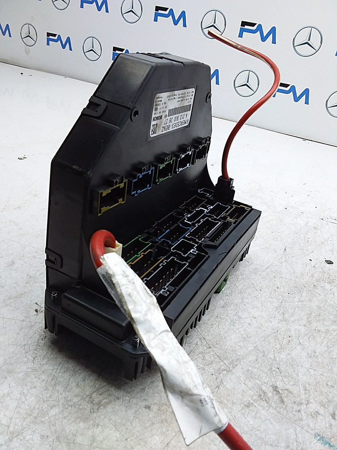 MERCEDES BENZ  E-CLASS W212  FUSE BOX A2129002627 FMR478