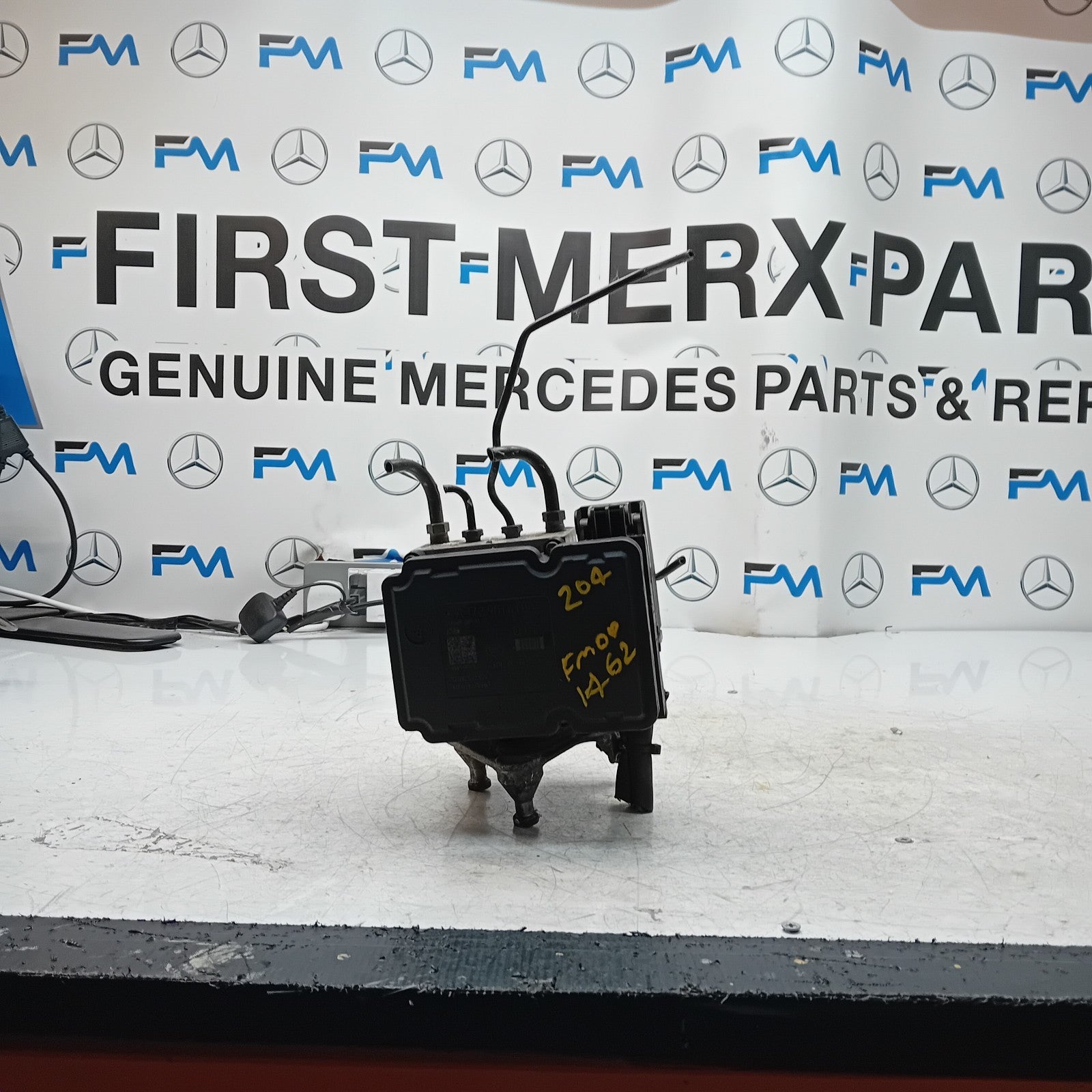 MERCEDES BENZ C-C-CLASS W204 ABS PUMP CONTROL MODULE UNIT A1729011400 FM001462