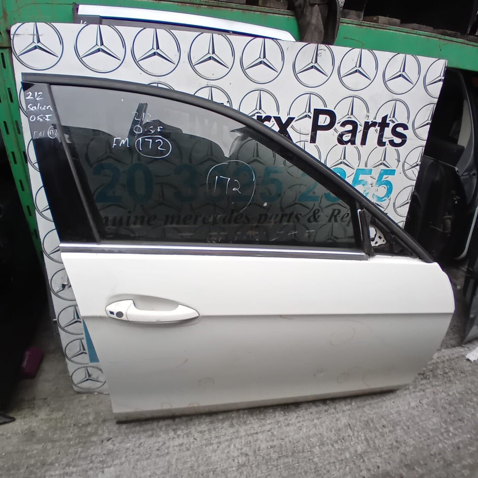 MERCEDES BENZ E-CLASS W212 DRIVER SIDE FRONT DOOR ( OFF SIDE FRONT )