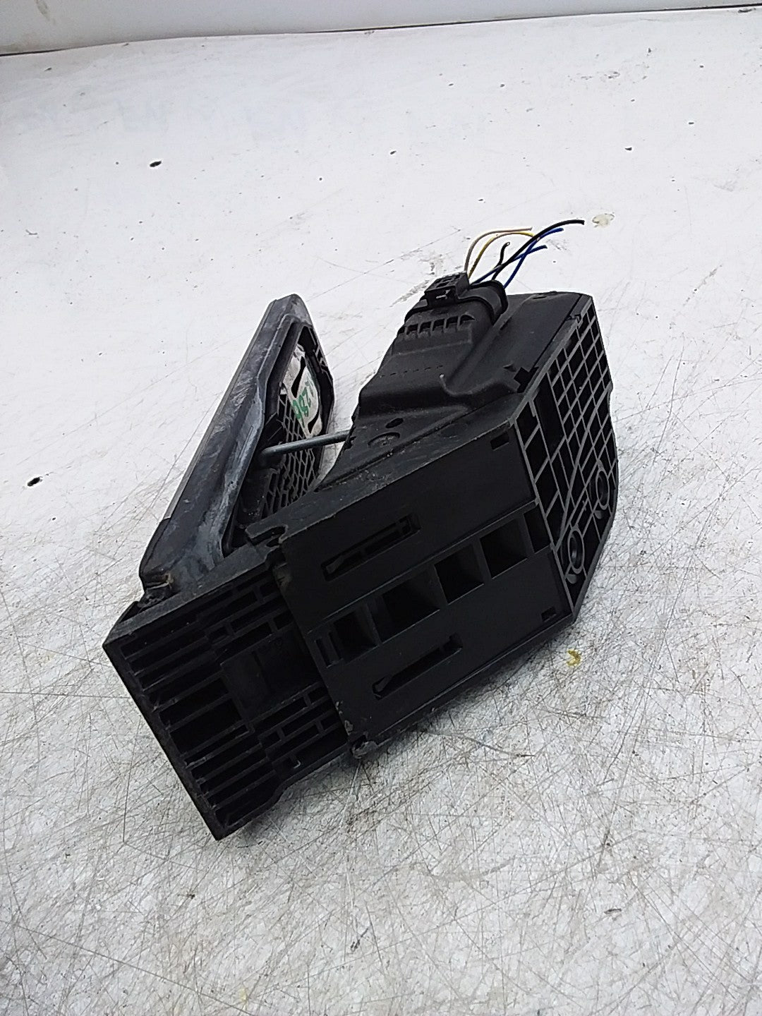 MERCEDES C-CLASS W205 ACCELERATOR THROTTLE GAS PEDAL A2053000104 FMR286